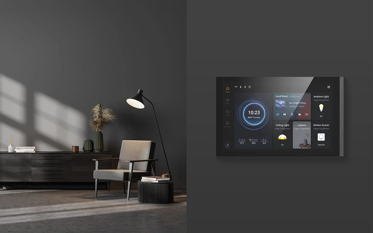 GVS KNX Smart Touch S10 نصب شده در فضای داخلی مدرن